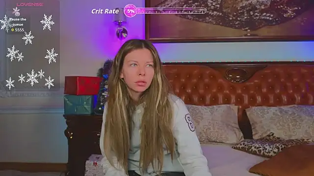 Real Tini online show from 12/22/25, 06:54