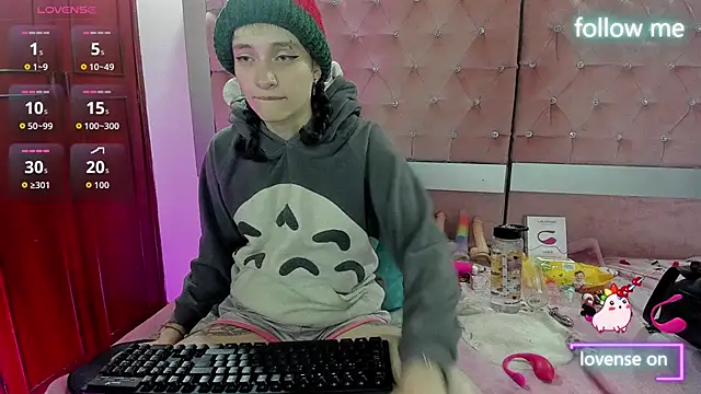 neeko princes online show from 12/02/25, 11:59