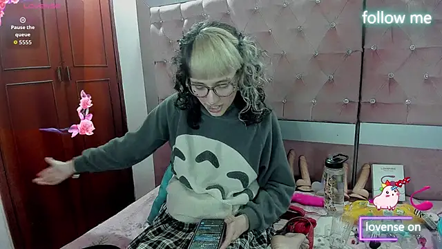 Snapshot of neeko_princes chatting on 01/09/26, 12:30 neeko princes online show from 01/09/26, 12:30