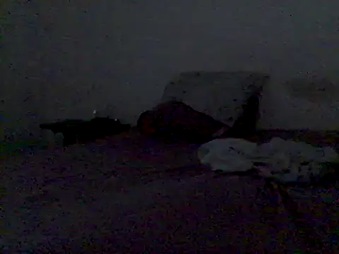 Snapshot of mariy_ chatting on 03/18/25, 04:15 mariy  online show from 03/18/25, 04:15