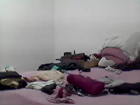 Snapshot of mariy_ chatting on 03/22/25, 01:32 mariy  online show from 03/22/25, 01:32