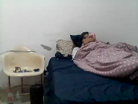 Snapshot of mariy_ chatting on 10/11/25, 01:38 mariy  online show from 10/11/25, 01:38