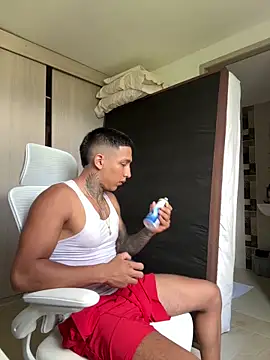 Snapshot of sendfer chatting on 10/24/25, 08:27 sendfer online show from 10/24/25, 08:27