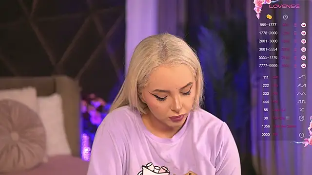 Snapshot of VictoriaMorrone chatting on 02/06/25, 09:11 VictoriaMorrone online show from 02/06/25, 09:11