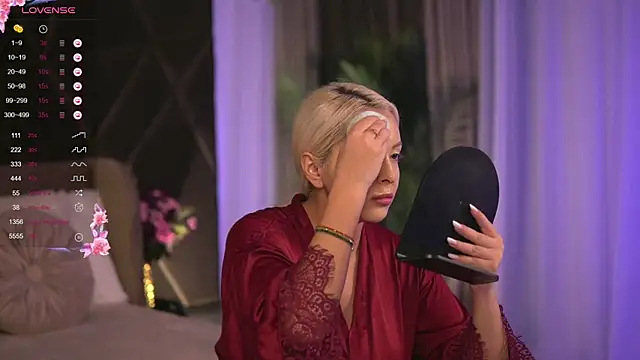 Snapshot of VictoriaMorrone chatting on 02/22/25, 02:41 VictoriaMorrone online show from 02/22/25, 02:41