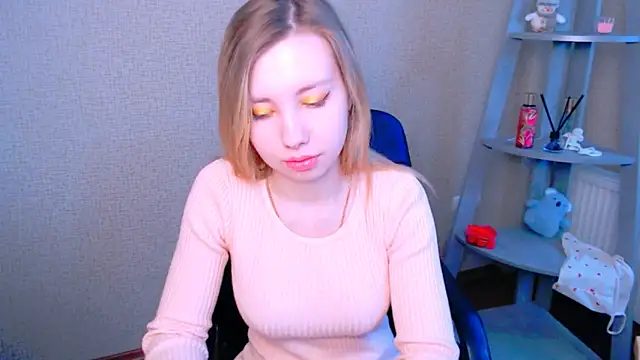 AliceFire  online show from 03/22/25, 07:15