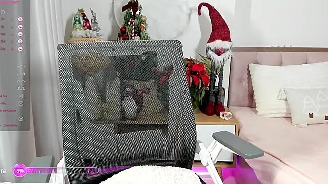  Joliie  online show from 12/20/24, 05:47