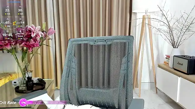  Joliie  online show from 02/25/26, 07:40