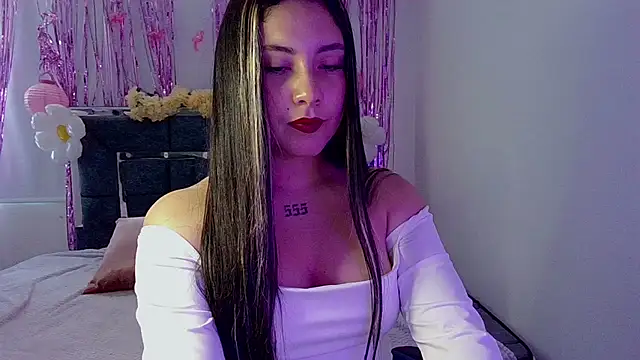 Snapshot of Lia_14_ chatting on 10/08/25, 06:27 Lia 14 online show from 10/08/25, 06:27