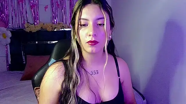 Snapshot of Lia_14_ chatting on 10/13/25, 11:16 Lia 14 online show from 10/13/25, 11:16