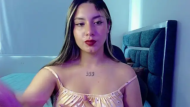 Snapshot of Lia_14_ chatting on 10/19/25, 02:50 Lia 14 online show from 10/19/25, 02:50