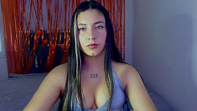 Snapshot of Lia_14_ chatting on 11/20/25, 05:45 Lia 14 online show from 11/20/25, 05:45