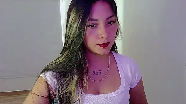 Lia 14  online show from 02/02/26, 08:18