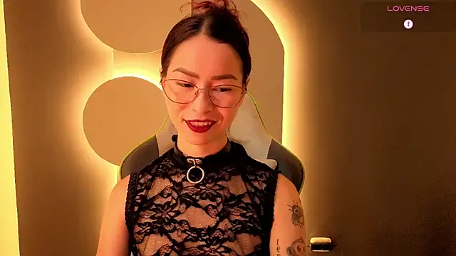 Snapshot of rosse_98_ chatting on 05/09/26, 01:16 rosse 98 online show from 05/09/26, 01:16