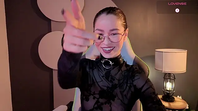 Snapshot of rosse_98_ chatting on 06/08/26, 02:50 rosse 98 online show from 06/08/26, 02:50