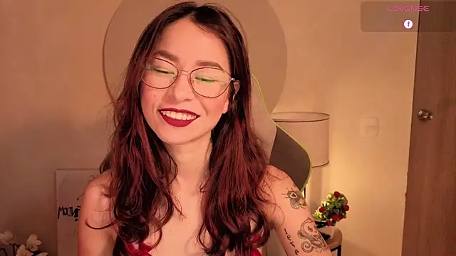 Snapshot of rosse_98_ chatting on 06/13/26, 02:26 rosse 98 online show from 06/13/26, 02:26