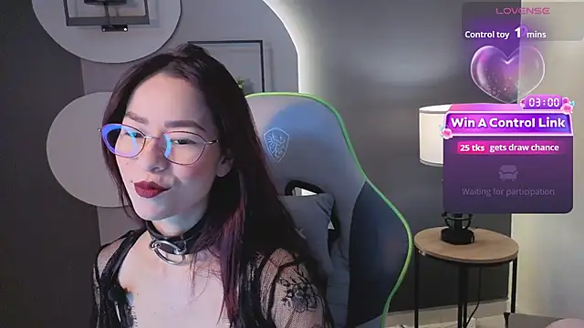 Snapshot of rosse_98_ chatting on 07/10/26, 02:41 rosse 98 online show from 07/10/26, 02:41