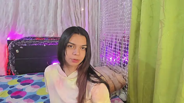 Snapshot of Megan_Miles02 chatting on 01/06/25, 12:16 Megan Miles02 online show from 01/06/25, 12:16