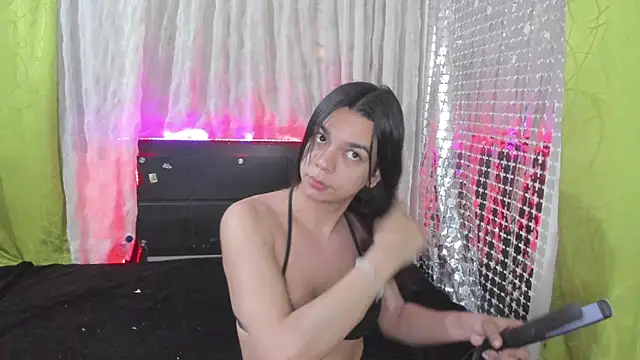 Snapshot of Megan_Miles02 chatting on 01/26/25, 10:55 Megan Miles02 online show from 01/26/25, 10:55