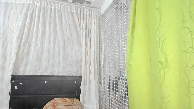 Snapshot of Megan_Miles02 chatting on 02/05/25, 03:02 Megan Miles02 online show from 02/05/25, 03:02