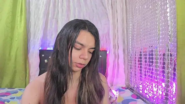 Snapshot of Megan_Miles02 chatting on 02/07/25, 07:40 Megan Miles02 online show from 02/07/25, 07:40