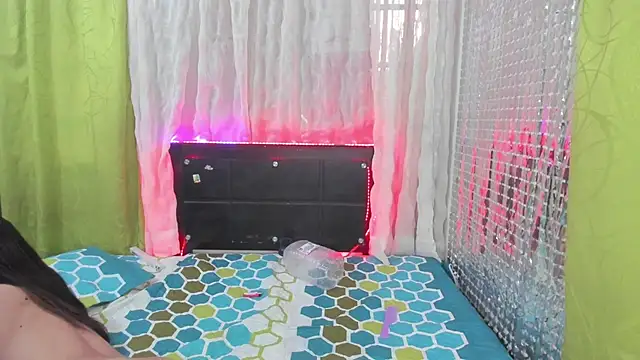 Snapshot of Megan_Miles02 chatting on 02/12/25, 11:20 Megan Miles02 online show from 02/12/25, 11:20