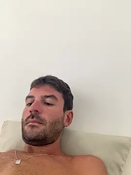 Snapshot of bruno106969 chatting on 03/08/25, 01:47 bruno106969 online show from 03/08/25, 01:47