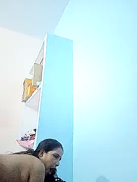 reemacouple007 online show from 10/25/25, 07:30