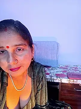 reemacouple007 online show from 01/18/26, 08:23