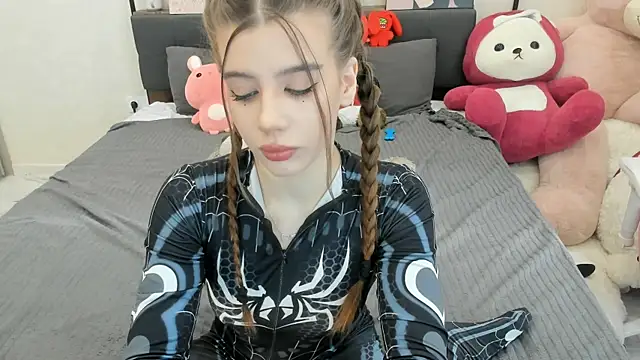 dolly ll online show from 03/28/26, 01:22