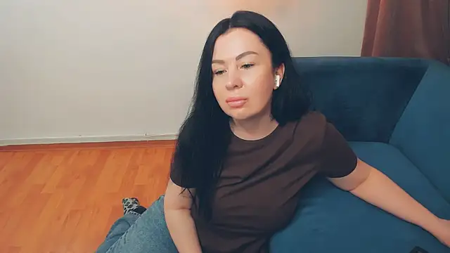 LayaFlow online show from 04/23/26, 06:47