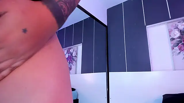 Alexxxholy online show from 01/28/25, 01:49