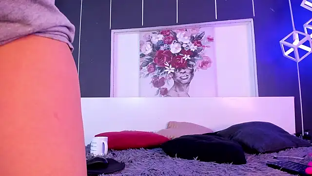 Alexxxholy online show from 02/07/25, 01:43