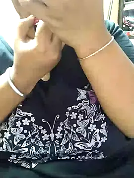 Snapshot of Ravina_patil1 chatting on 01/10/25, 09:13 Ravina patil1 online show from 01/10/25, 09:13