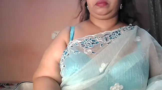 Snapshot of Ravina_patil1 chatting on 01/12/25, 04:50 Ravina patil1 online show from 01/12/25, 04:50