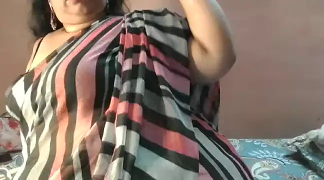 Snapshot of Ravina_patil1 chatting on 01/15/25, 07:01 Ravina patil1 online show from 01/15/25, 07:01