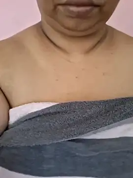 Ravina patil1 online show from 04/19/26, 05:29