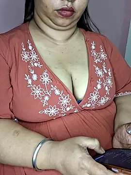 Ravina patil1 online show from 04/19/26, 06:10