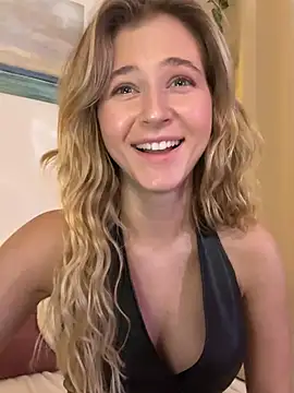 LunaRase online show from 12/27/24, 02:33