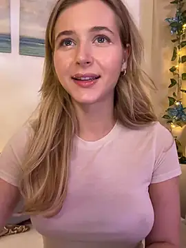 LunaRase online show from 12/28/24, 01:17