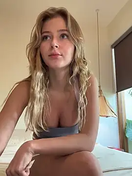 LunaRase online show from 01/18/25, 06:03