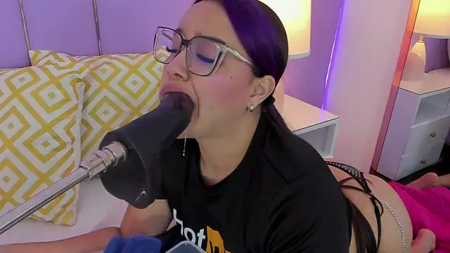 SophyRuiz  online show from 04/23/26, 11:53