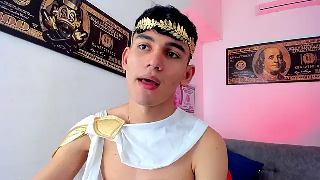 Snapshot of EstebanPerez_ chatting on 01/08/25, 12:05 EstebanPerez online show from 01/08/25, 12:05