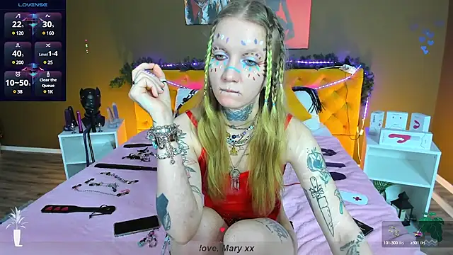 Mary Xextra online show from 01/15/25, 01:02