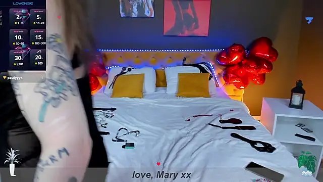 Mary Xextra online show from 02/10/25, 01:03