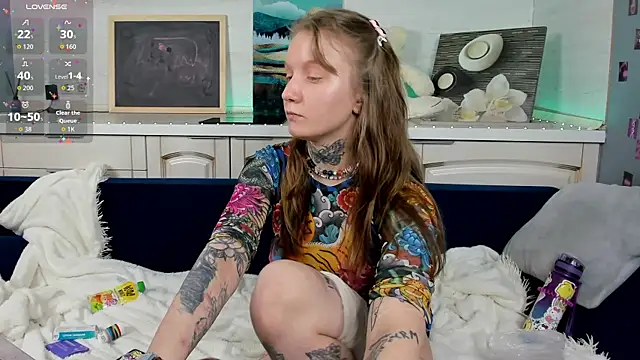 Mary Xextra online show from 04/23/26, 09:52