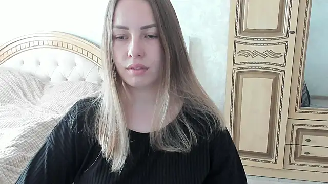 Snapshot of Mia_shy1 chatting on 10/03/25, 07:16 Mia shy1 online show from 10/03/25, 07:16