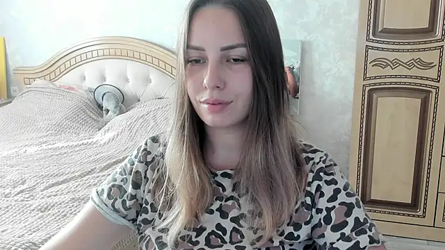 Mia shy1 online show from 11/10/25, 08:24