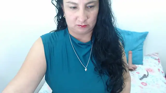 Snapshot of Ashyle chatting on 01/17/26, 11:41 Ashyle online show from 01/17/26, 11:41