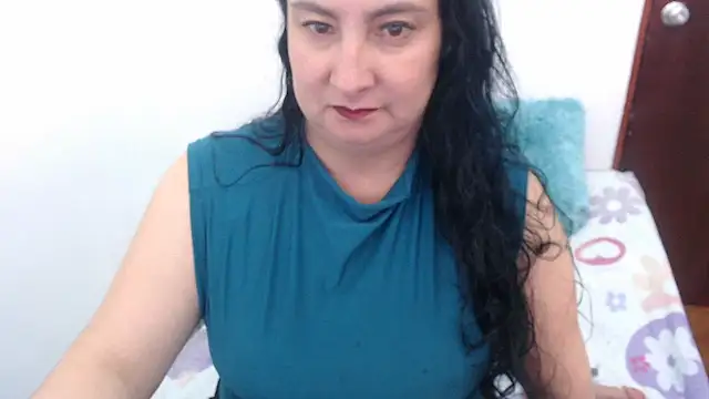 Snapshot of Ashyle chatting on 02/15/26, 07:21 Ashyle online show from 02/15/26, 07:21